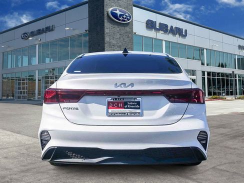 Used 2023 Kia Forte LXS w/ LXS Technology Package image 5