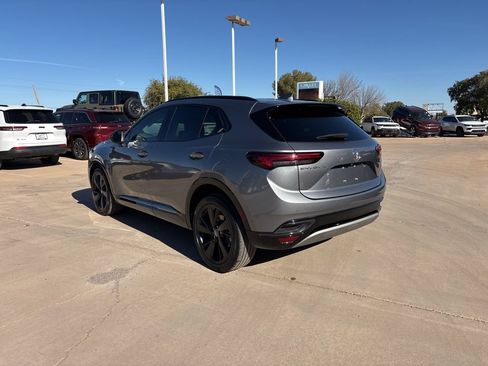 Used 2022 Buick Envision Essence w/ Technology Package I FWD image 7