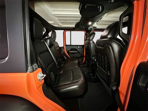 Used 2018 Jeep Wrangler Unlimited Rubicon w/ LED Lighting Group image 21