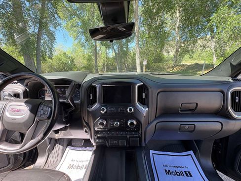 Used 2020 GMC Sierra 1500 AT4 w/ AT4 Premium Package AWD/4WD image 2