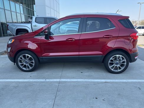 Used 2020 Ford EcoSport Titanium image 6