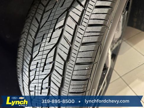 Used 2026 Chevrolet Traverse High Country w/ LPO, Floor Liner Package AWD/4WD image 32