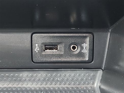 Used 2019 Volkswagen Beetle 2.0T Final Edition SEL image 21