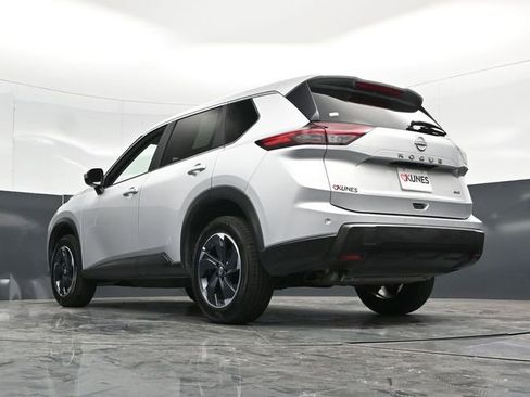Used 2025 Nissan Rogue SV AWD/4WD image 56