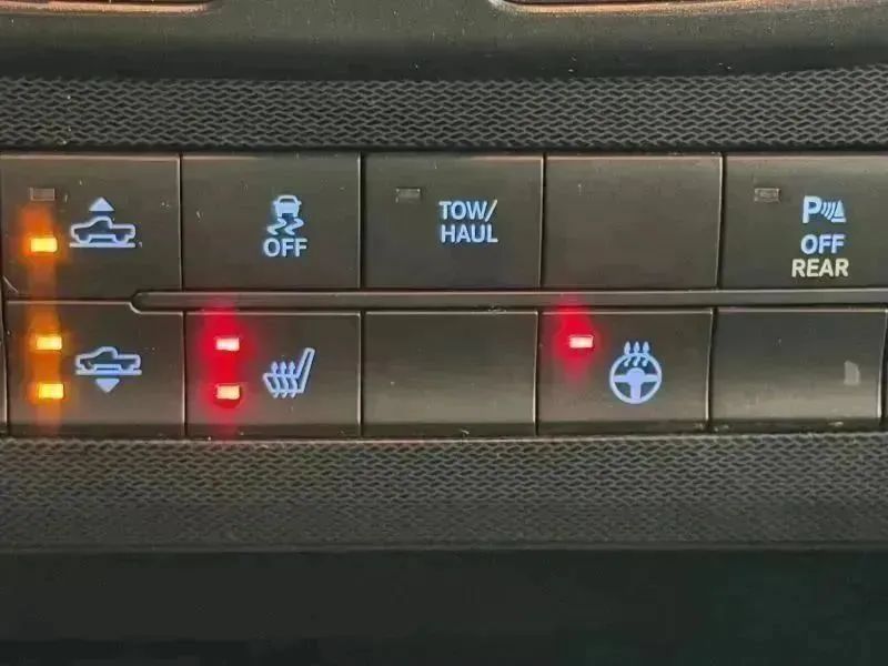 Used 2017 RAM 1500 Rebel w/ Luxury Group AWD/4WD image 34
