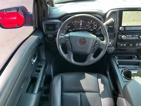 Used 2023 Nissan Titan PRO-4X w/ Pro-4x Convenience Package AWD/4WD image 15