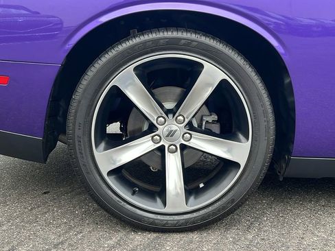 Used 2018 Dodge Challenger R/T image 11
