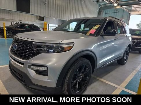 Used 2024 Ford Explorer ST-Line w/ Class IV Trailer Tow Package AWD/4WD image 1