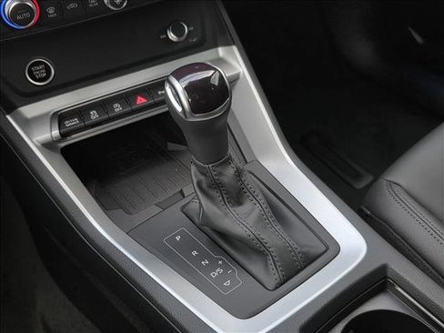 New 2025 Audi Q3 2.0T Premium image 22