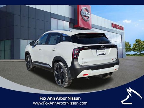New 2026 Nissan Kicks SR w/ SR Premium Package AWD/4WD image 3