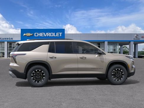 New 2026 Chevrolet Traverse Z71 w/ Enhanced Driving Package AWD/4WD image 5