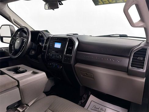 Used 2017 Ford F250 XLT w/ XLT Value Package image 21