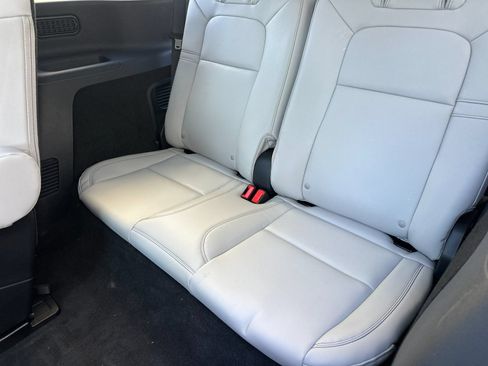 New 2026 Lincoln Aviator AWD image 14