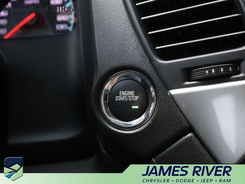 Used 2018 Chevrolet Tahoe LT image 34