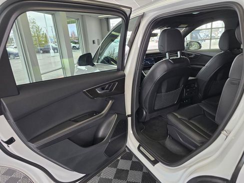 Used 2025 Audi Q7 3.0T Premium Plus image 40