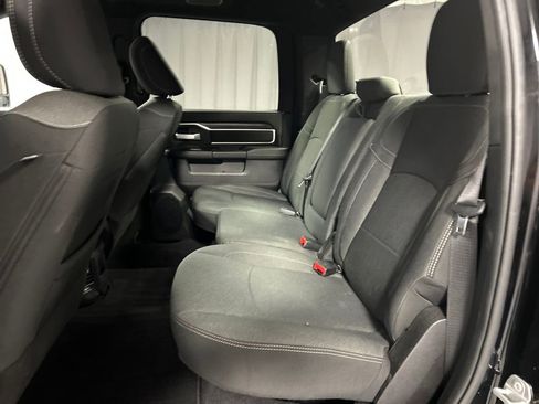 Used 2024 RAM 2500 Big Horn w/ Sport Appearance Package image 22