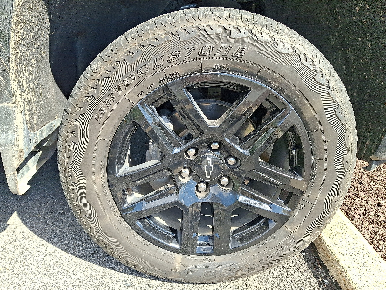 Used 2025 Chevrolet Silverado 1500 LT Trail Boss w/ LT Trail Boss Premium Package AWD/4WD image 6