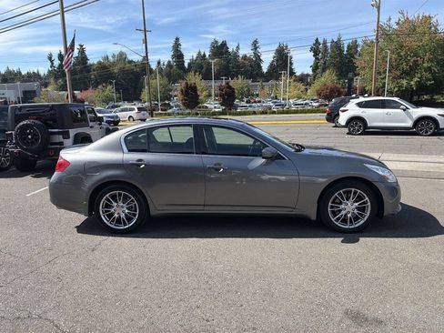 Used 2013 INFINITI G37 x Sedan w/ Premium Pkg AWD/4WD image 10