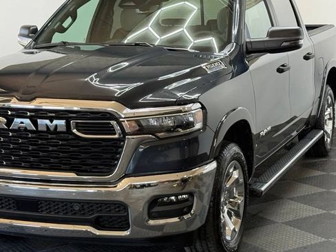 Used 2025 RAM 1500 Big Horn AWD/4WD image 7