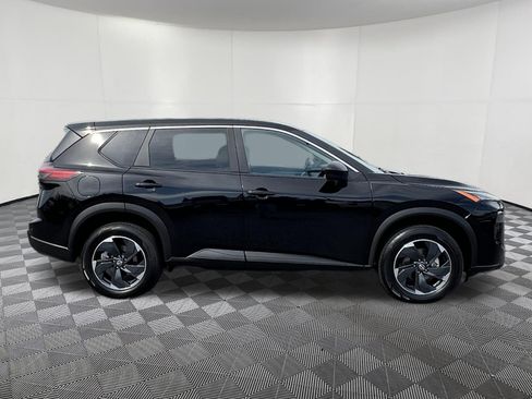 Used 2025 Nissan Rogue SV AWD/4WD image 7