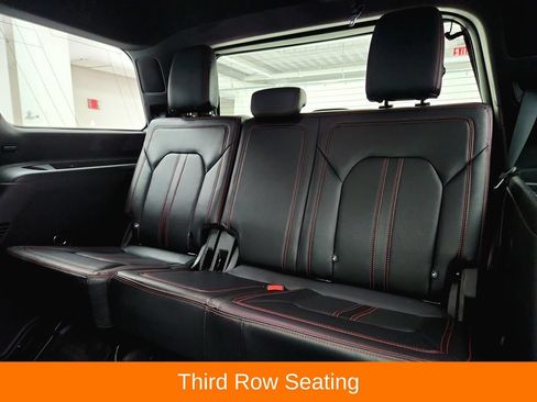 Used 2019 Ford Expedition Limited w/ Equipment Group 303A AWD/4WD image 29