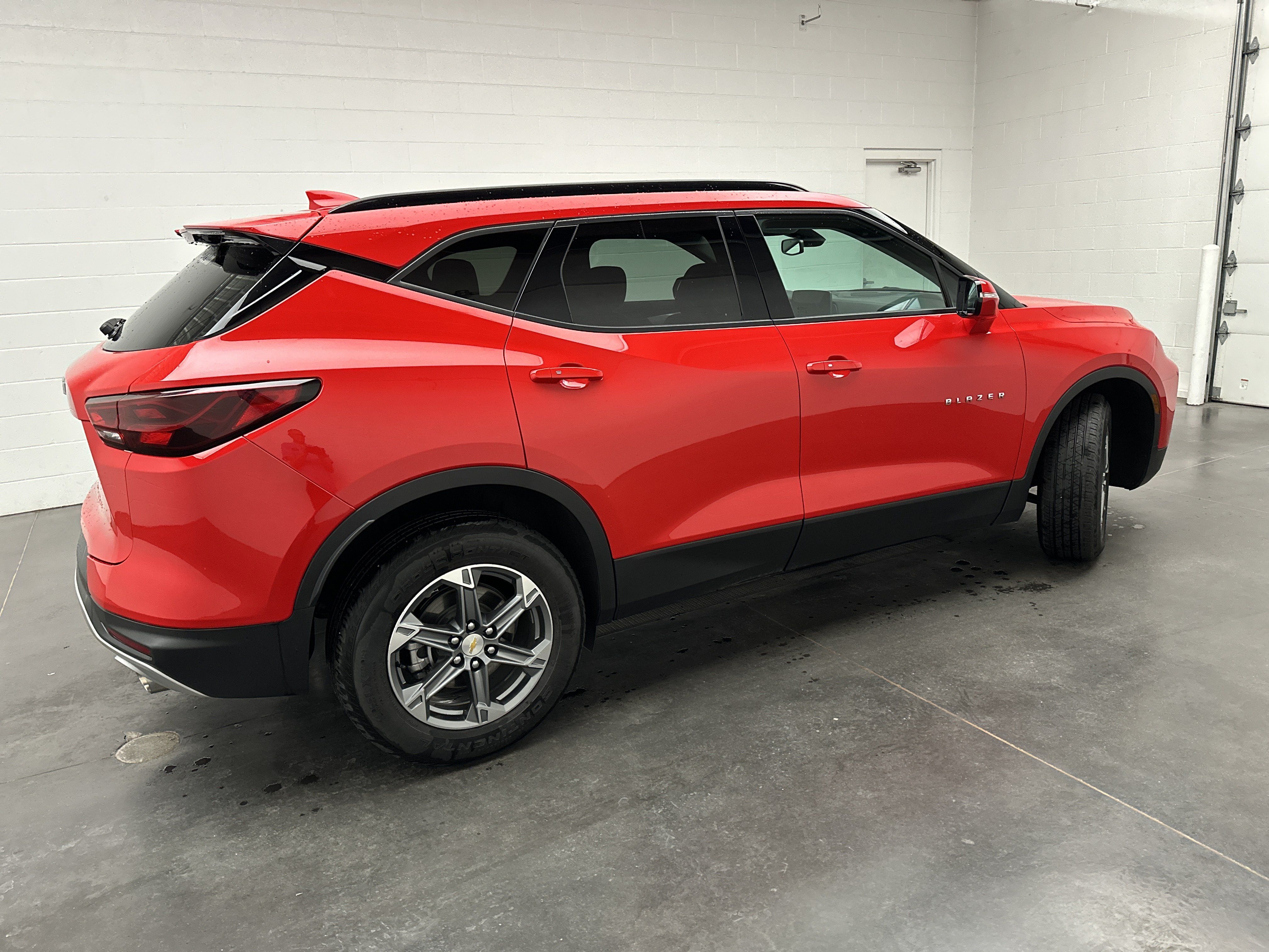 Used 2024 Chevrolet Blazer LT w/ LPO, Floor Liner Package FWD image 6