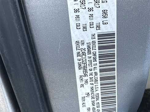 Used 2015 Chrysler Town & Country Touring-L w/ Driver Convenience Group image 19