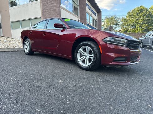 Used 2020 Dodge Charger SXT RWD image 15