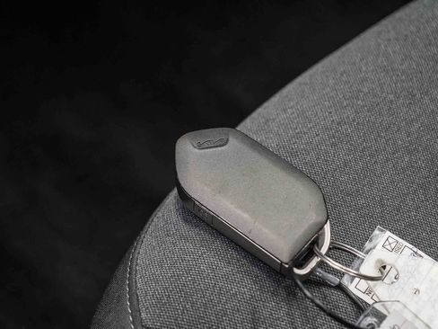 Used 2025 Kia K4 LXS image 28