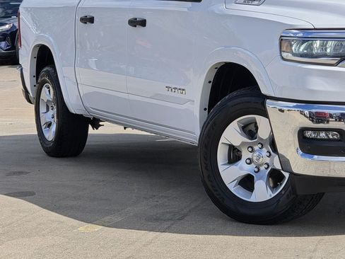 Used 2025 RAM 1500 Big Horn AWD/4WD image 11