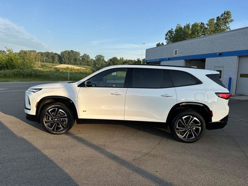Used 2026 Buick Enclave Sport Touring AWD/4WD image 4
