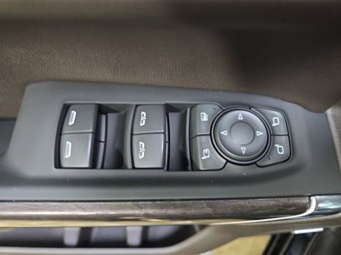 Used 2022 Chevrolet Silverado 1500 LTZ w/ Safety Package II image 30