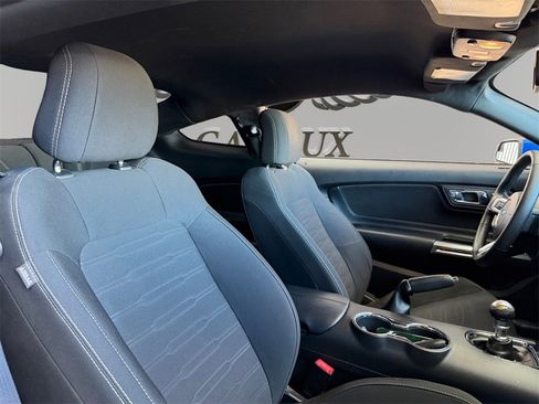 Used 2017 Ford Mustang GT w/ GT Performance Package image 15