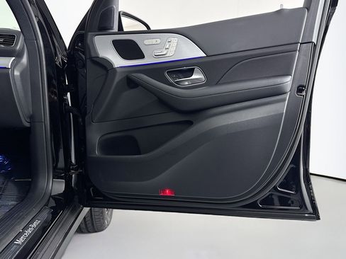 Certified 2025 Mercedes-Benz GLE 450e 4MATIC image 25