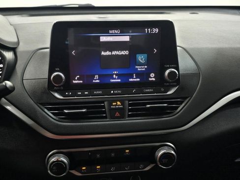 Used 2022 Nissan Altima 2.5 SV FWD image 23