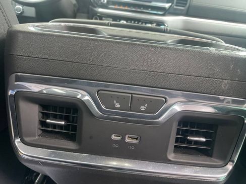 Used 2023 GMC Sierra 1500 SLT w/ SLT Premium Plus Package AWD/4WD image 6