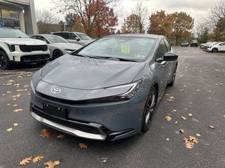 Used 2023 Toyota Prius LE video 1
