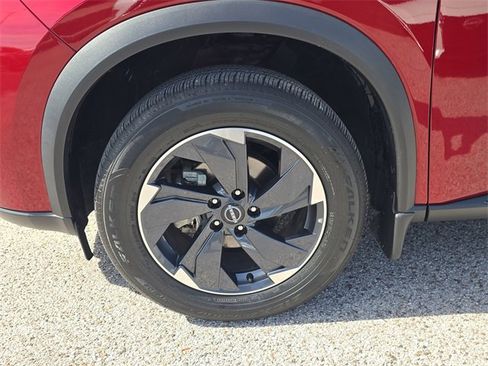 Certified 2024 Nissan Rogue SV w/ SV Premium Package image 36