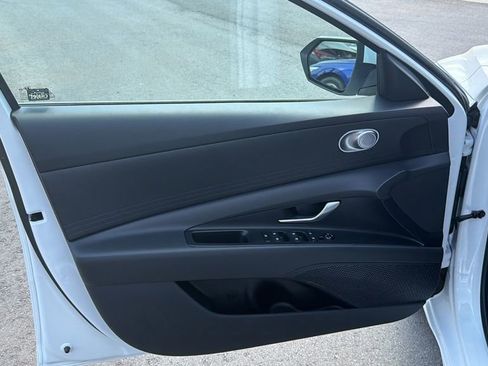 New 2026 Hyundai Elantra SE w/ Cargo Package image 10