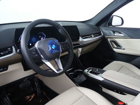 Used 2025 BMW X1 xDrive28i w/ Convenience Package image 12