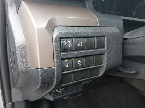Used 2024 Toyota Tacoma SR5 RWD image 10