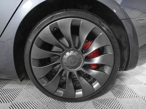 Used 2023 Tesla Model 3 Performance image 33