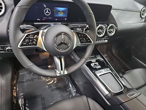 Certified 2026 Mercedes-Benz GLA 250 image 17