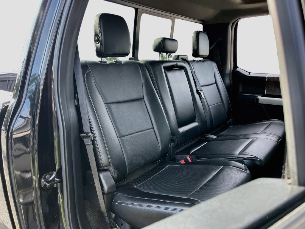 Used 2017 Ford F250 Lariat w/ Lariat Ultimate Package AWD/4WD image 27