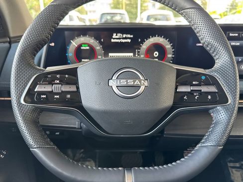 Used 2025 Nissan Ariya Platinum AWD/4WD image 23