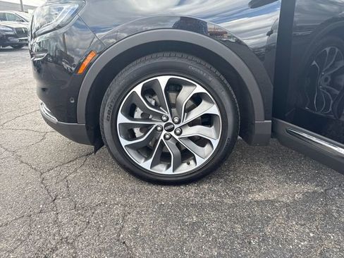 Certified 2023 Lincoln Nautilus Reserve w/ Equipment Group 201A image 38