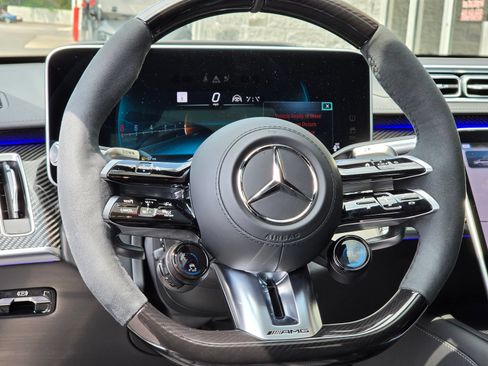 Used 2025 Mercedes-Benz S 63 AMG S image 9