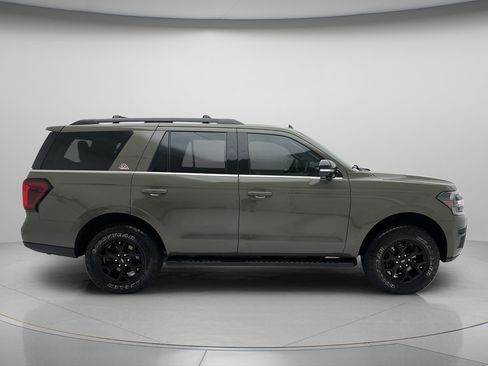 Used 2024 Ford Expedition Timberline AWD/4WD image 2