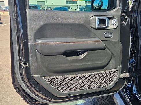 Used 2022 Jeep Gladiator Mojave w/ Cold Weather Group AWD/4WD image 10