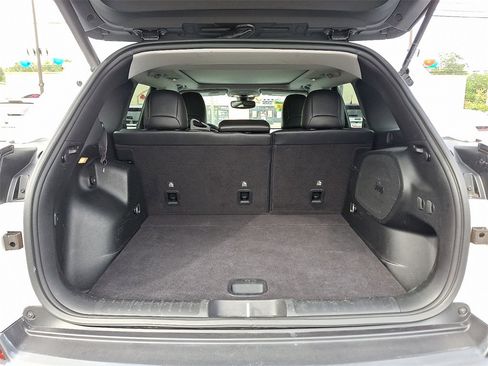 Used 2022 Jeep Cherokee Limited image 29